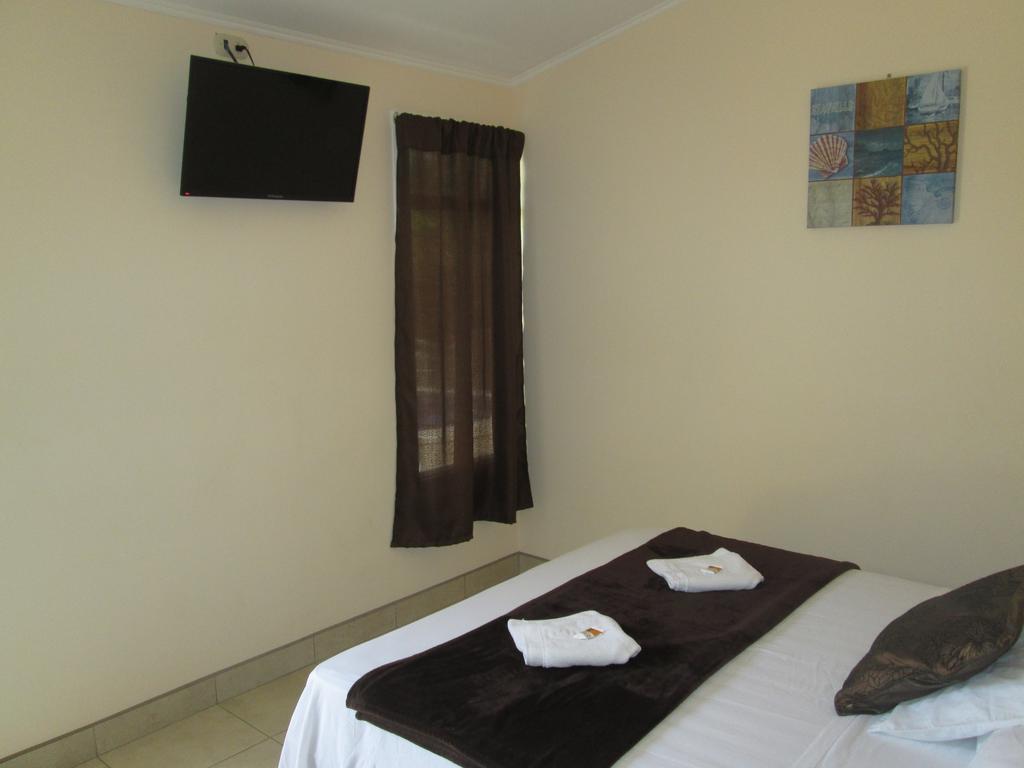 Hotel La Punta Puntarenas Phòng bức ảnh